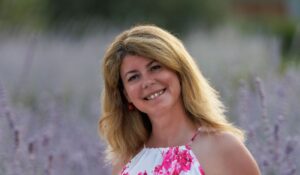 Read more about the article Tokody Klára: ,,A Balaton nemcsak strand, hanem élő kultúrkincs”